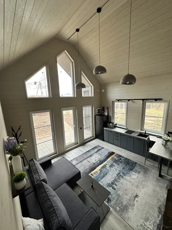 Новый барнхаус на опушке леса – отдых, который вы запомните