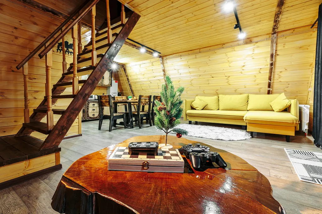 Коттедж в лесу с бассейном