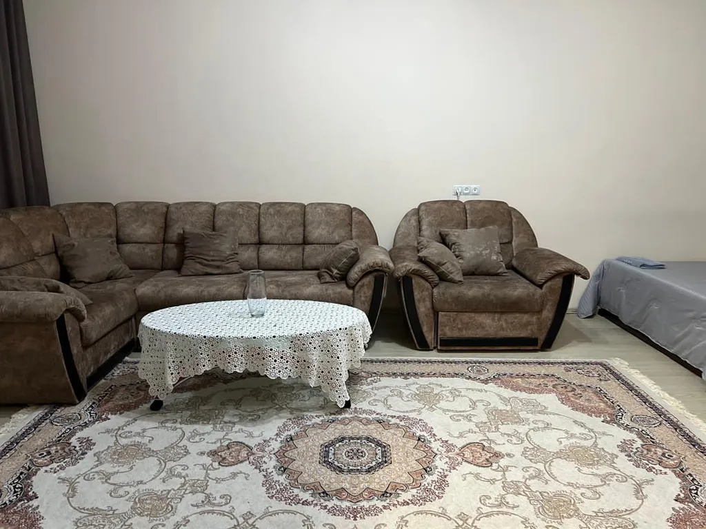 Уютный домик около речки