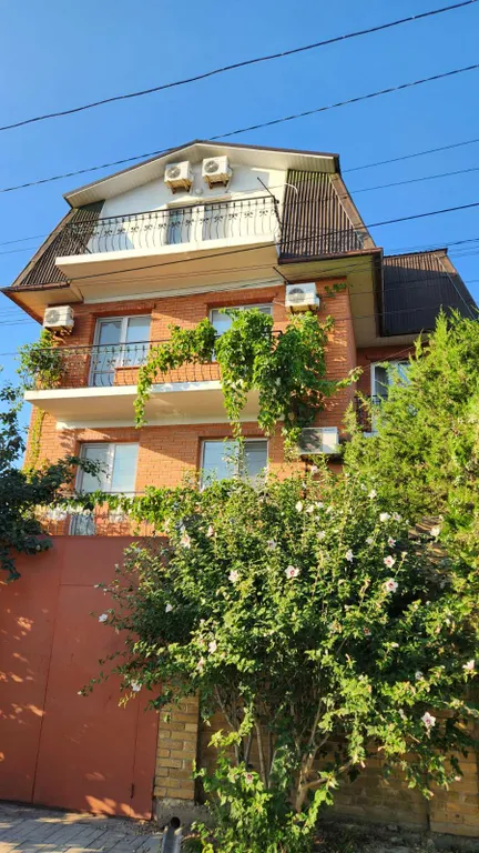 Коттедж 4-комнатный Дом — аренда посуточно в Береговое (Феодосия)