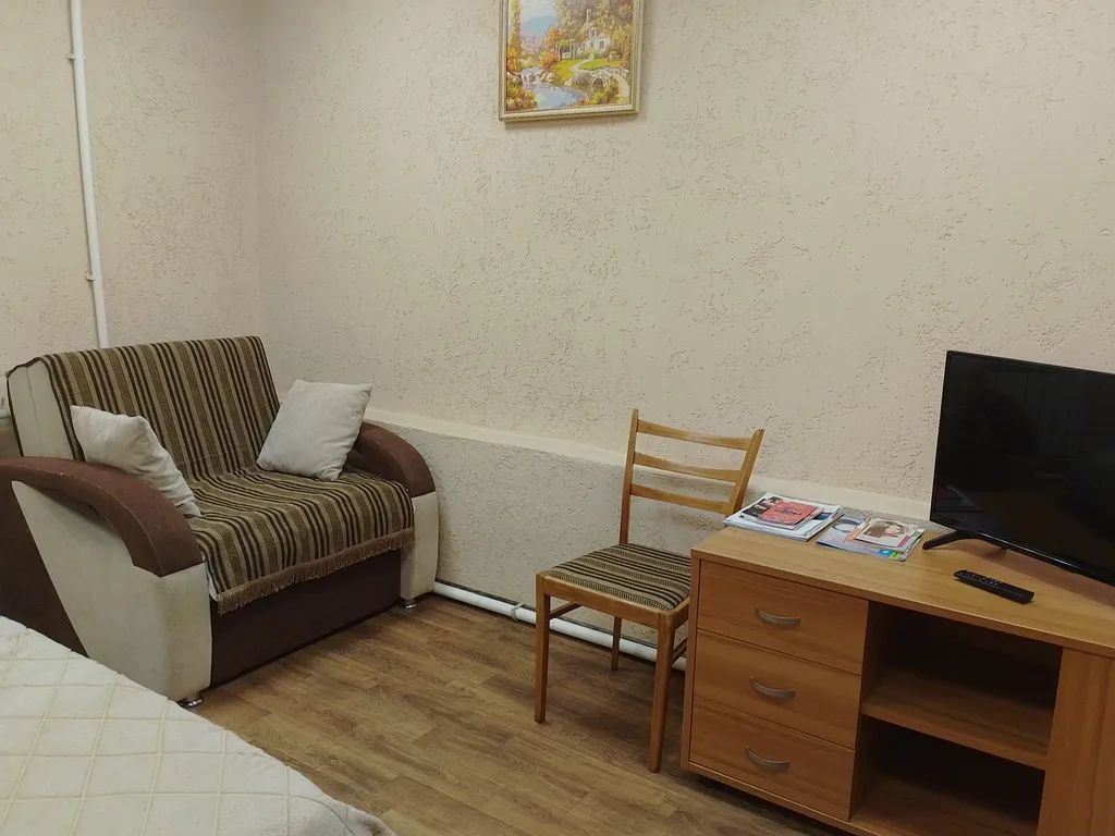 2-комнатная квартира в своём доме с баней и стоянкой