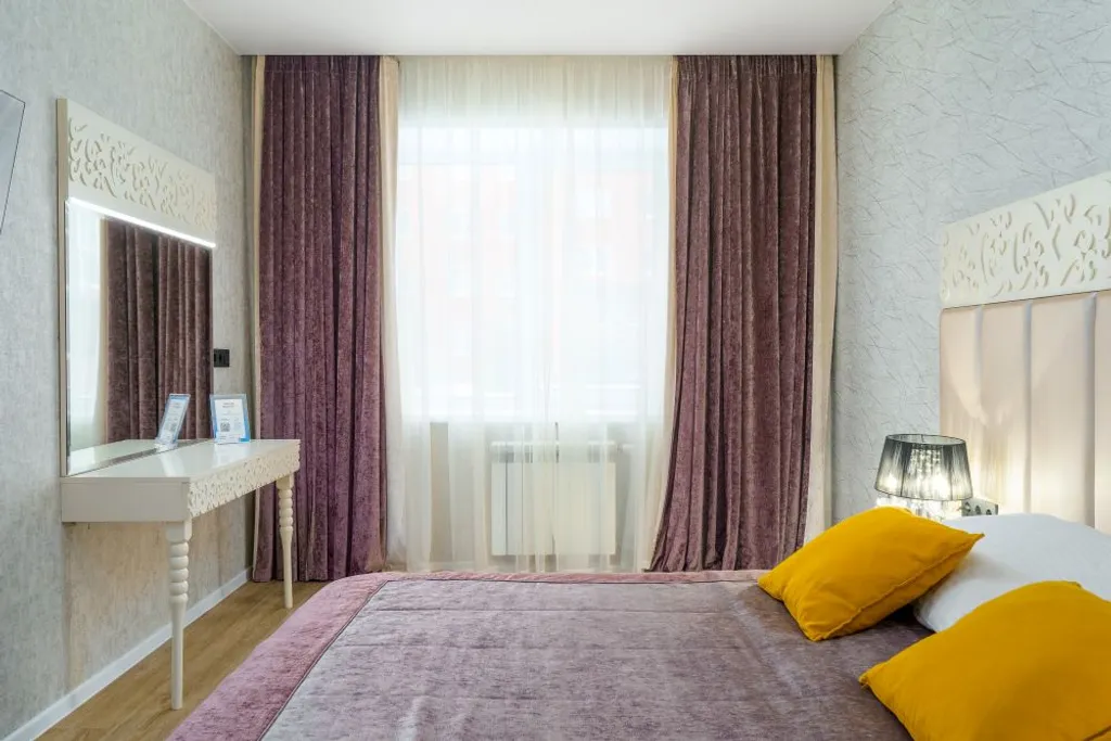 Good Night на Гумилёва 4