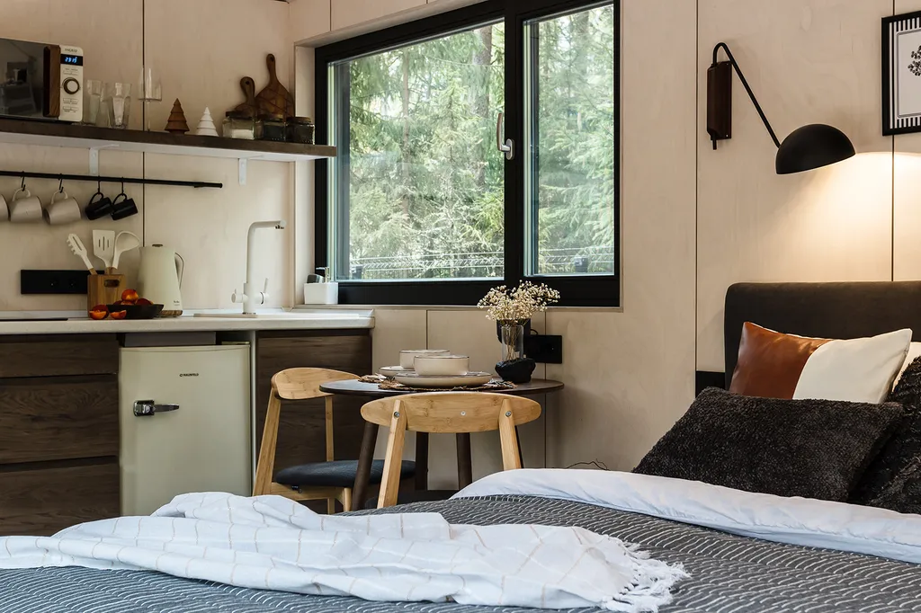 Коттедж Дом с ванной у панорамного окна в хвойном лесу by Lynwood — Вырица