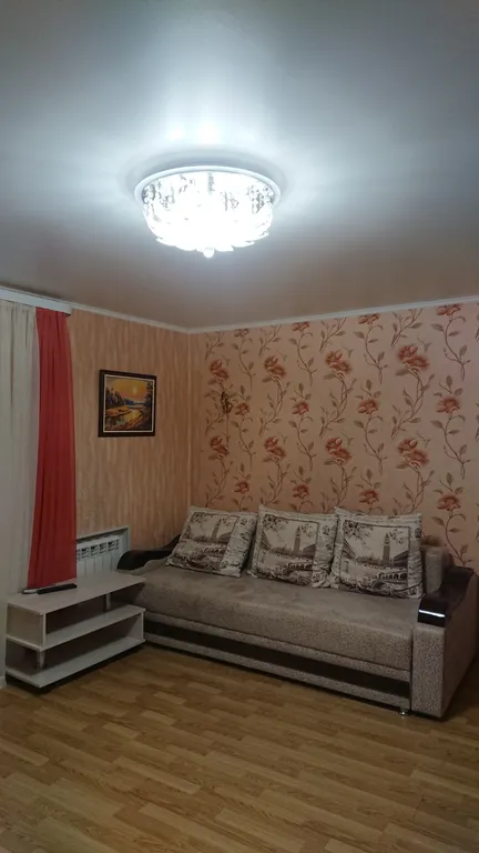 Комната у парка - Колоннада