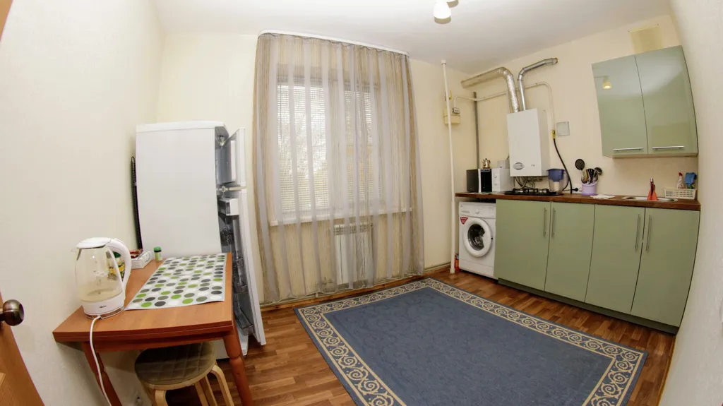 Квартира, с хорошим бельём, чеком QR, столом для работы