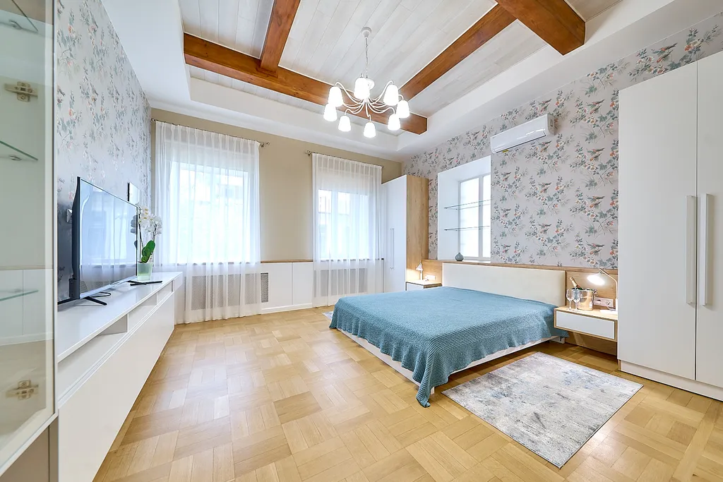 Уютный апартамент с персональным входом в самом центре