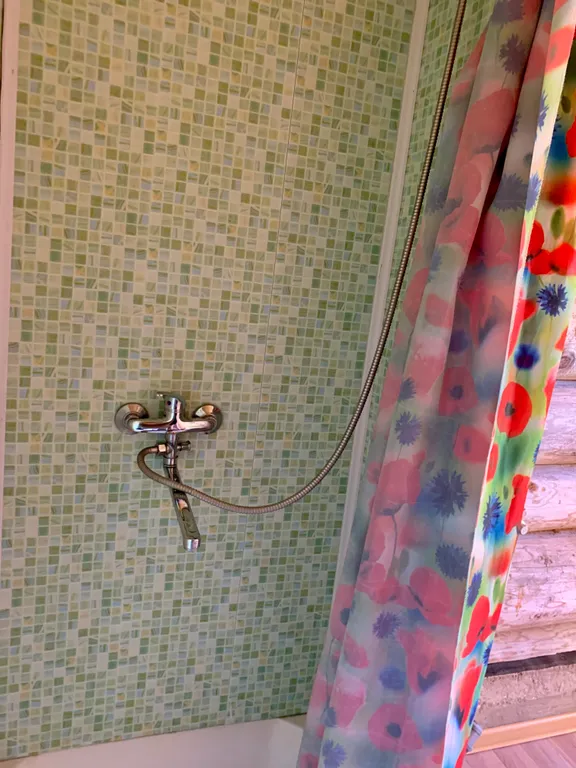 Прекрасный домик около прудиков