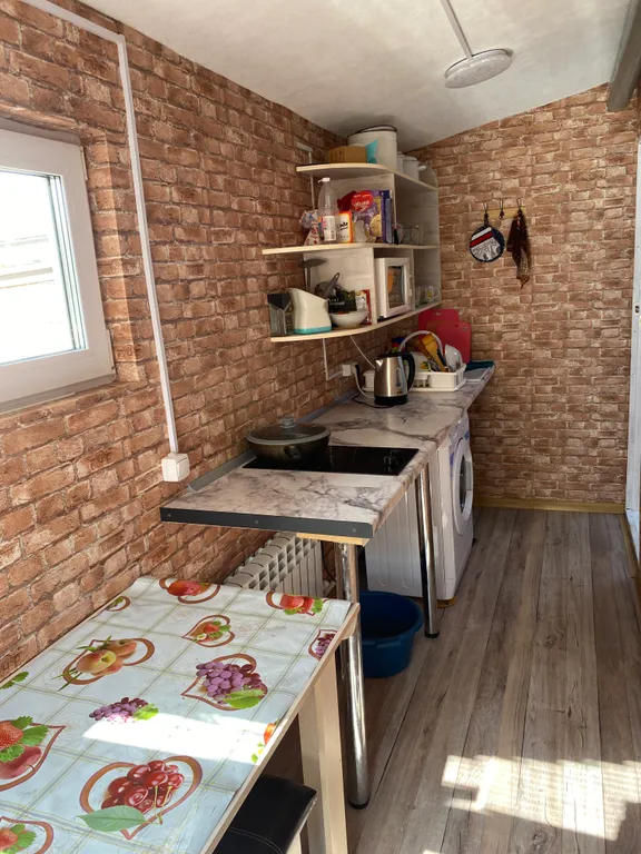 Одноместная комната в большом старинном доме