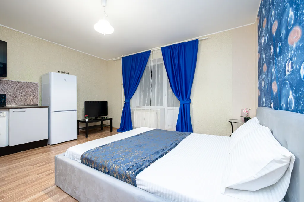 Квартира Просторная студия у метро Девяткино — аренда посуточно в Мурино