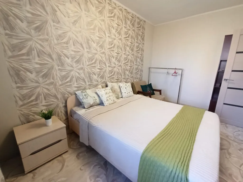 Квартира 2-комнатная квартира на Взлетке, рядом Автовокзал, Краевая больница, Глазной центр — Красноярск