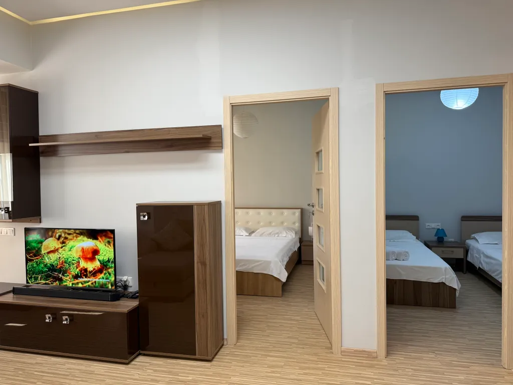 Семейные апартаменты с 2 спальнями и балконом