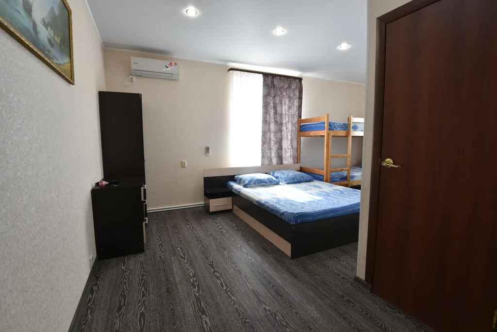 Комната у моря