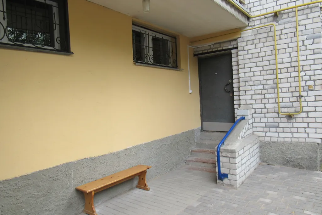 Апартамент у летнего сада с отдельным входом с улицы и террасой