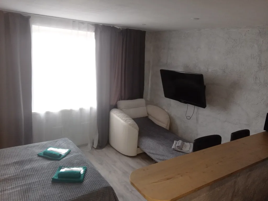 Студия напротив часовой башни