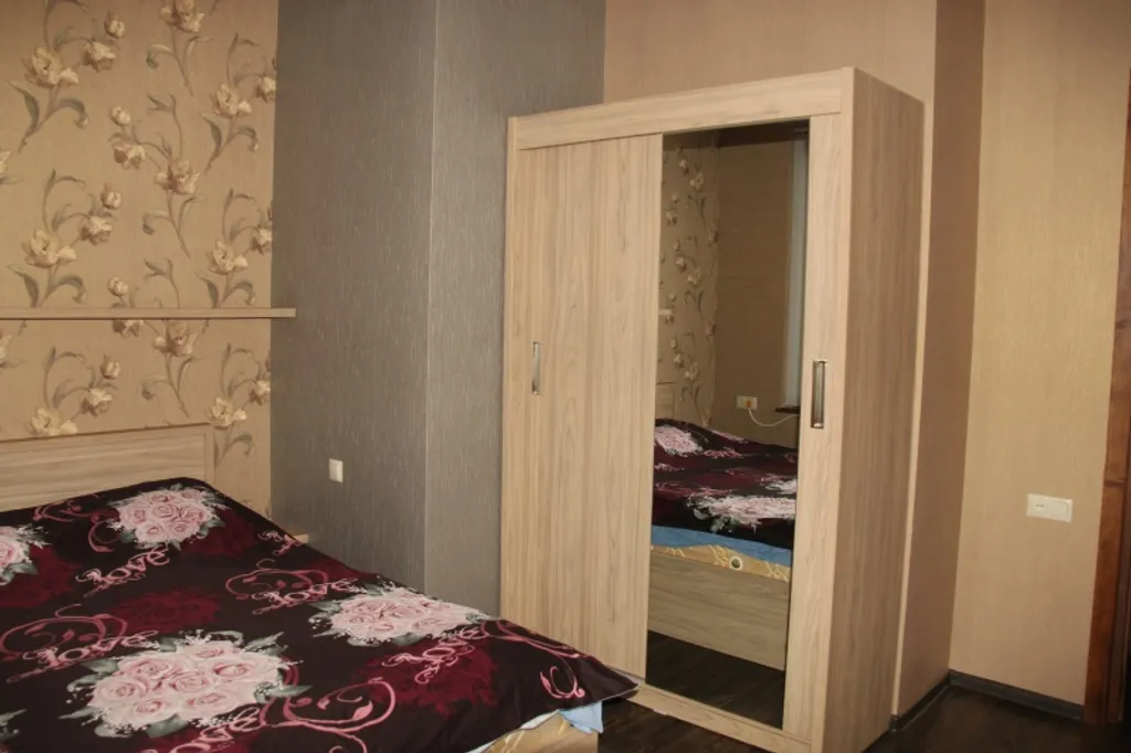 Большая квартира в старом городе