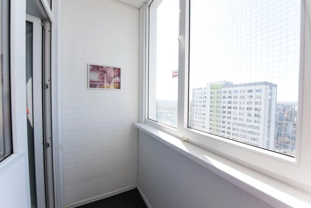 Однокомнатная квартира-студия недалеко от Волга спорт арены