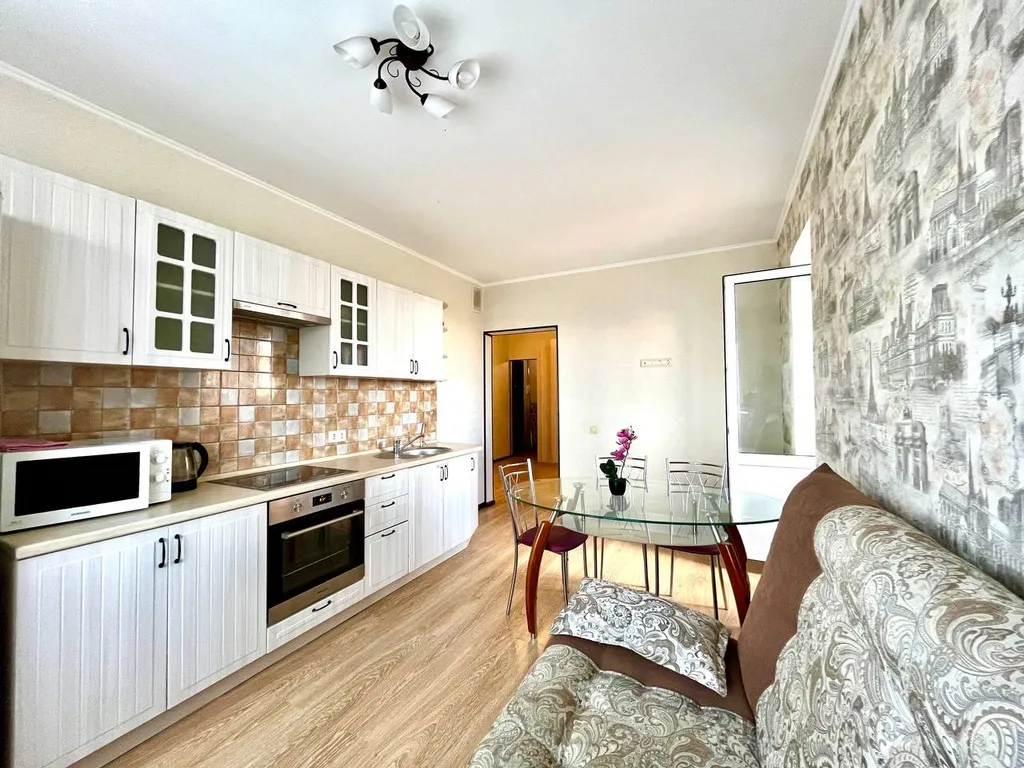 Просторная 1-комнатная квартира для 1-4 гостей у Шереметьево