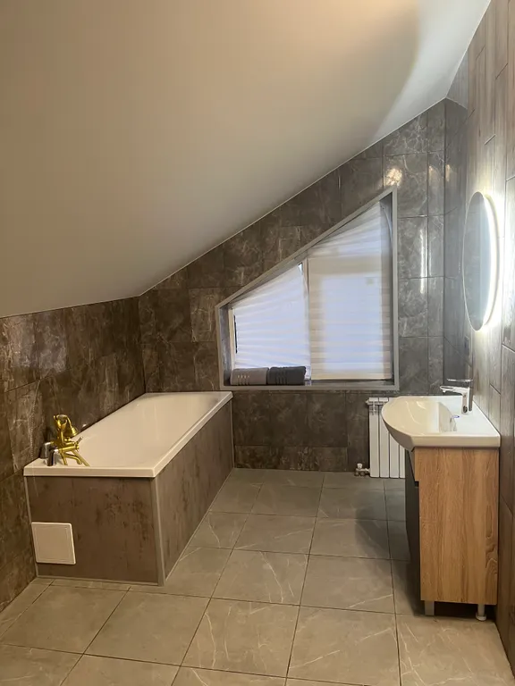 4-комнатный Дом