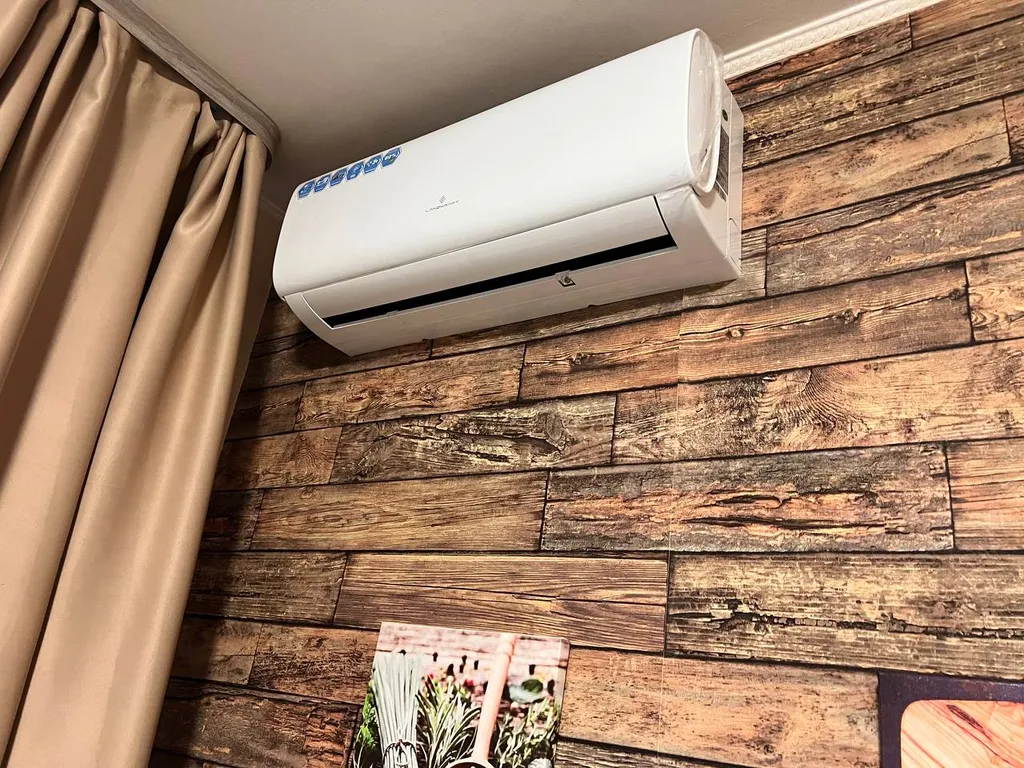 Квартира Студия центр уютная светлая, ТЦ Вояж, парковка, кафе, аквапарк, источник — Тюмень