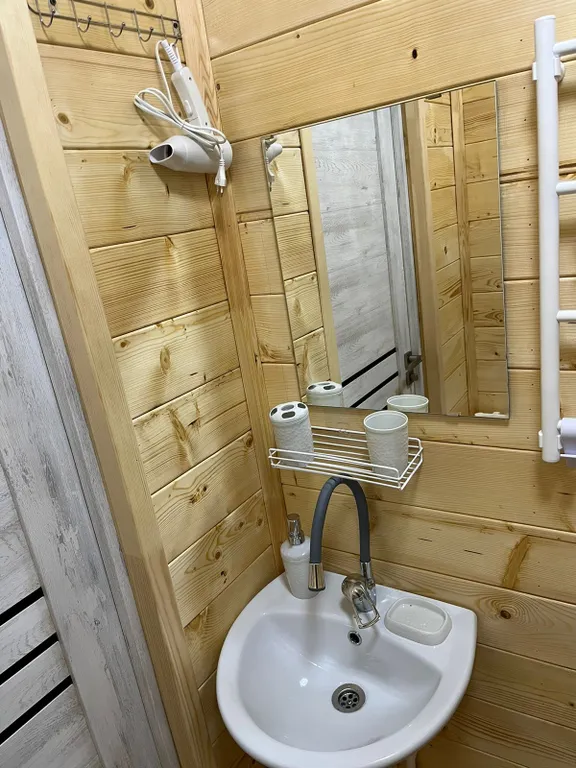 Двухкомнатный домик с террасой