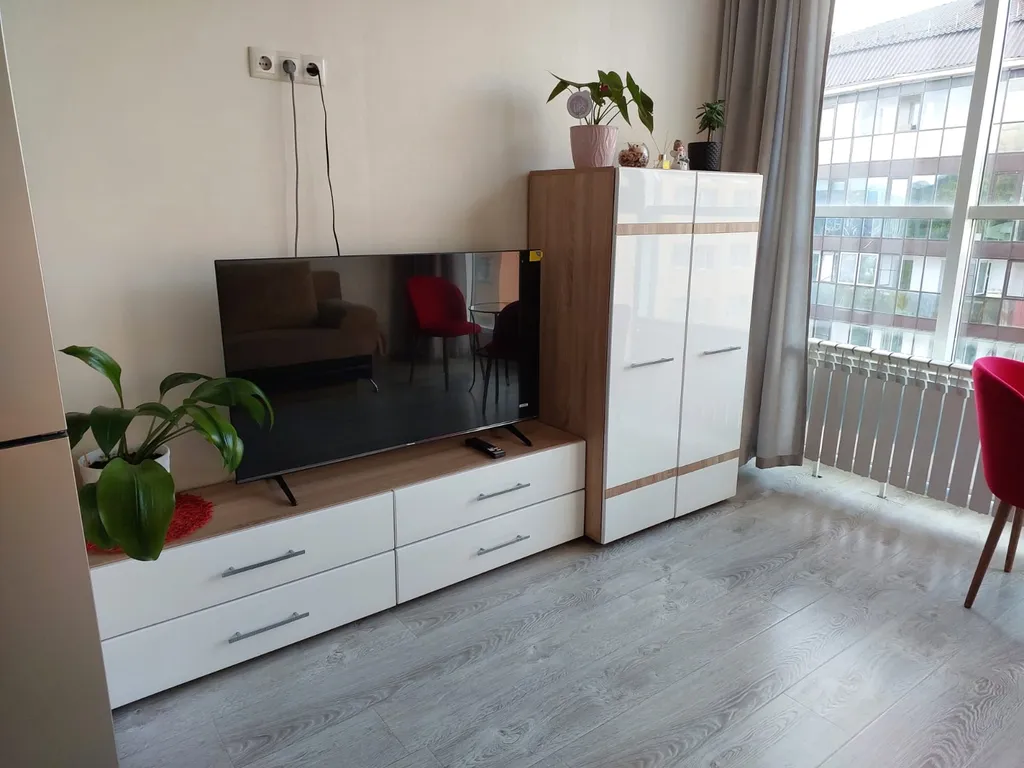 Апартаменты с видом в горы и в город