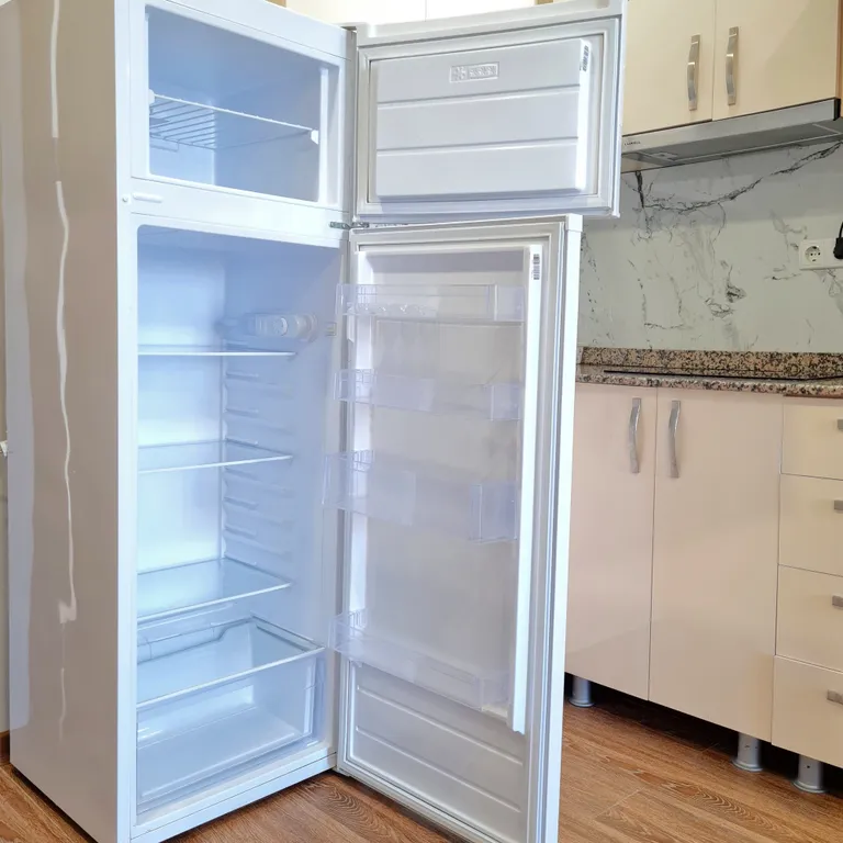 Семейные апартаменты 5, 2 спальни, салон, кухня, вид на море и горы