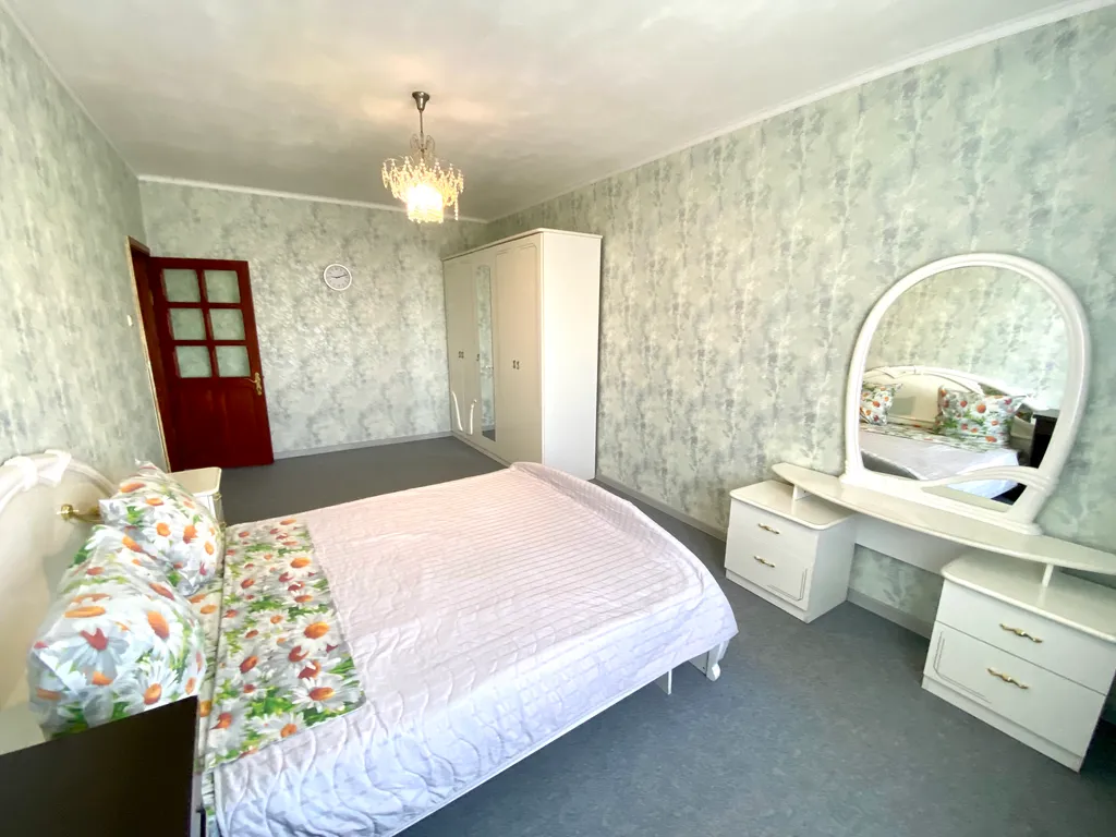 4-комнатная Квартира