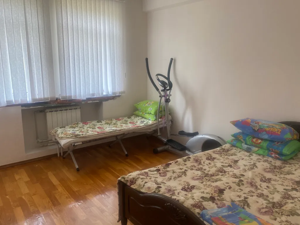 Отдельный большой дом в курортной зоне, с беседкой и мангалом.