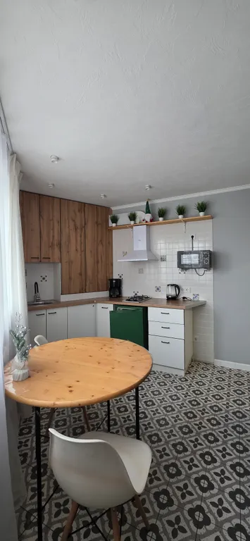 Квартира За сценой, исторический центр города, море