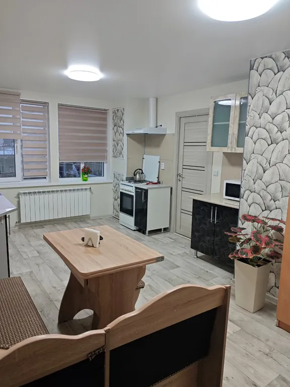 Уютная квартира в спальном районе города — аренда посуточно в Суровикино