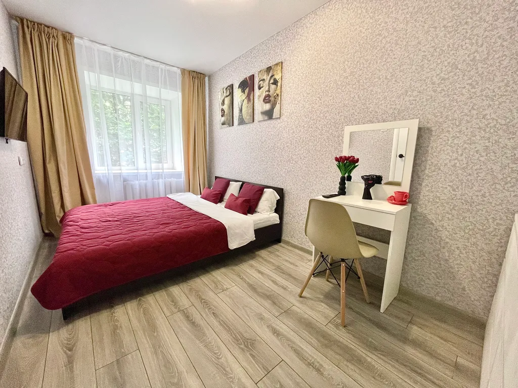 Квартира Вместительная квартира в самом центре — Екатеринбург