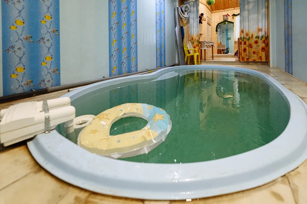 Дом у реки в Пскове