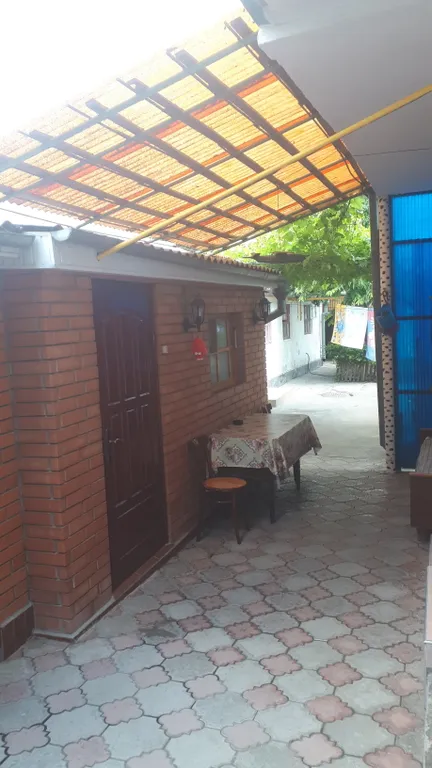 Домик с двориком