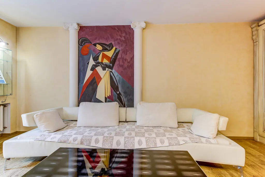Ryss' 2BR Apt on Nevsky 79