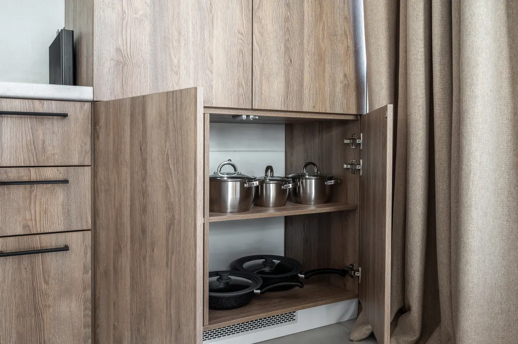 Просторная стильная квартира с видом на горы