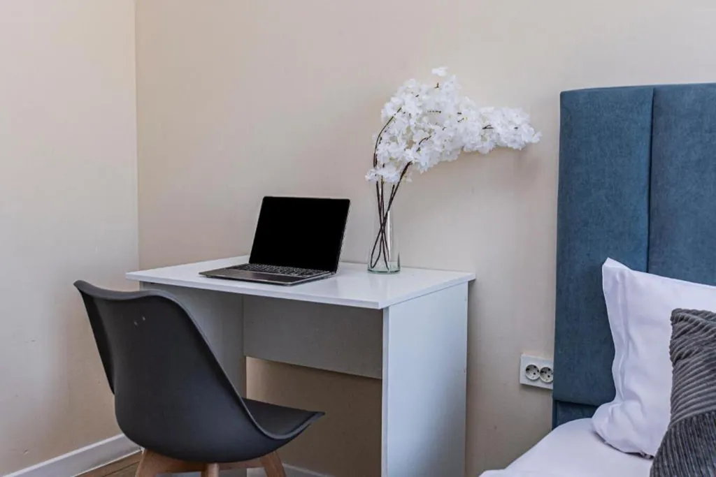 3-ком квартира Bayhouse около ТРЦ MEGA Alma-Ata для 6-х гостей