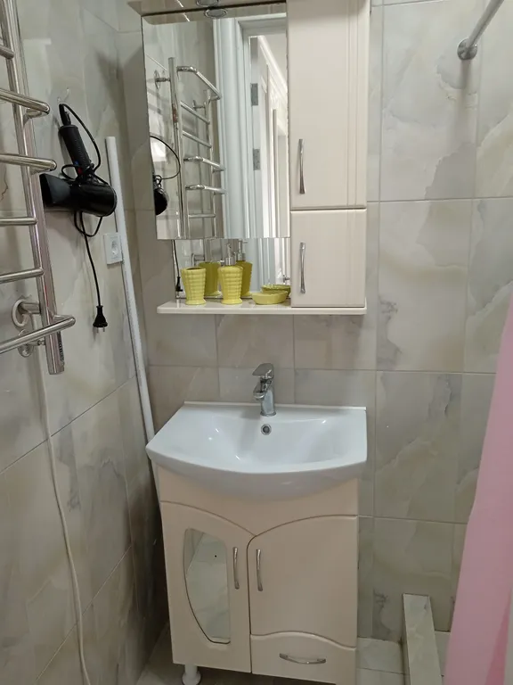 Шикарная огромная квартира с видом на море