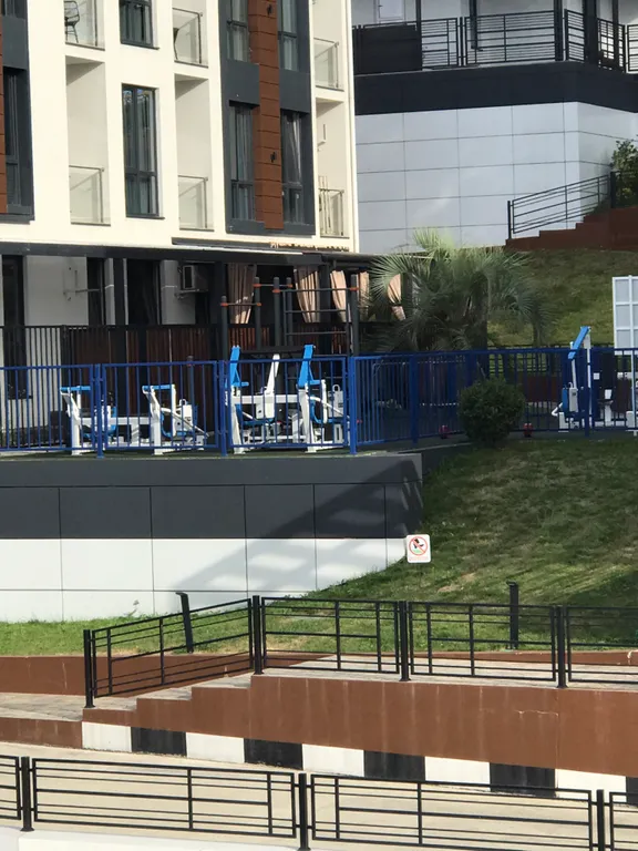 Квартира Квартира Уютная студия рядом с морем, бассейн, парковка — Адлер