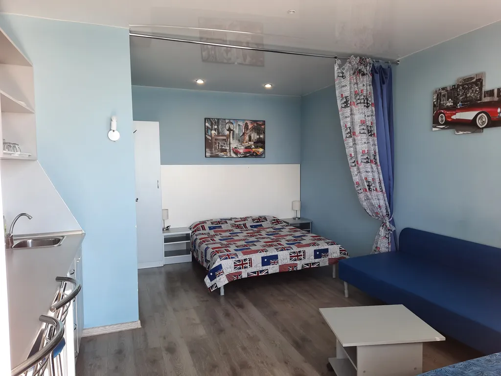 Студия на берегу моря