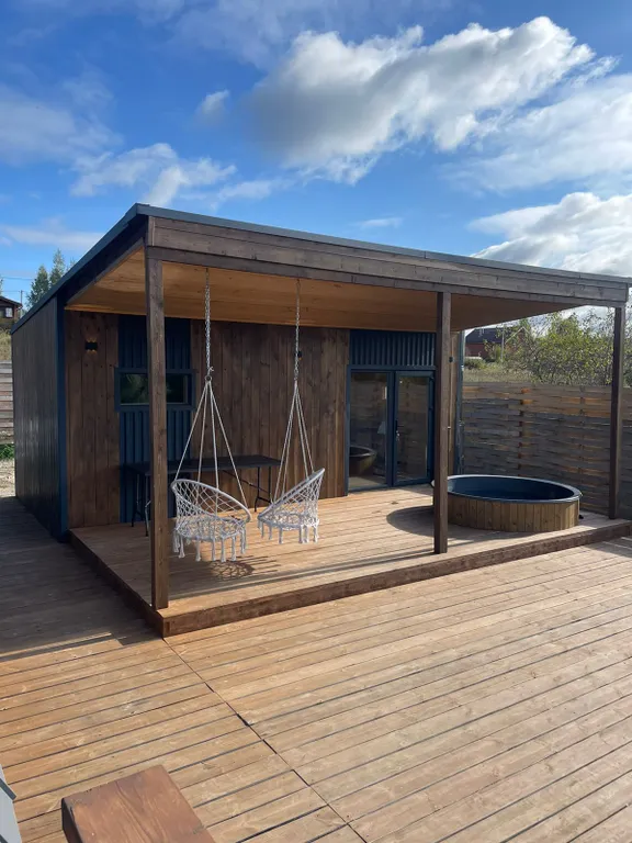 Уютный дом с видом на реку