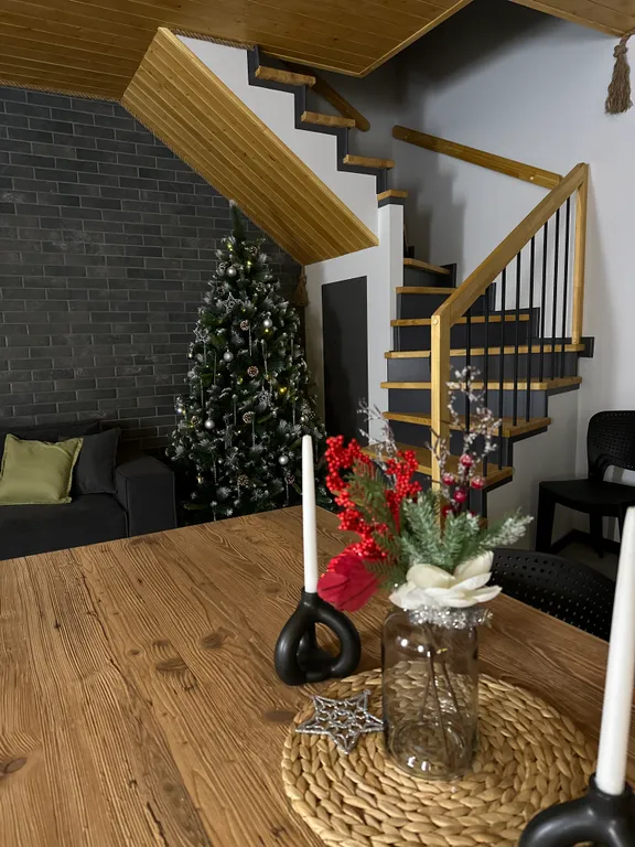 Дом в лесу с баней и бассейном