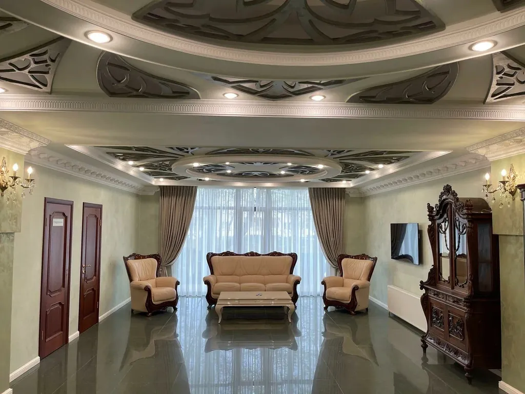 Золотой дельфин