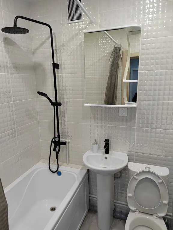 Евро квартира в самом центре города на 2м этаже