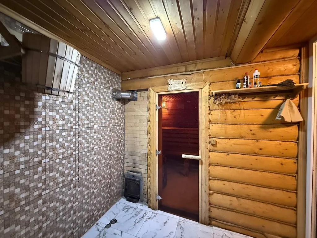 Дом для мероприятий и праздников до большой компании