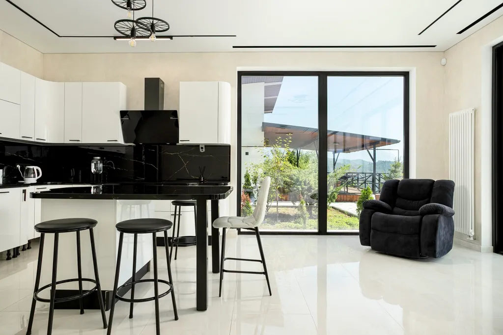 Шикарная Вилла с видом на море и горы