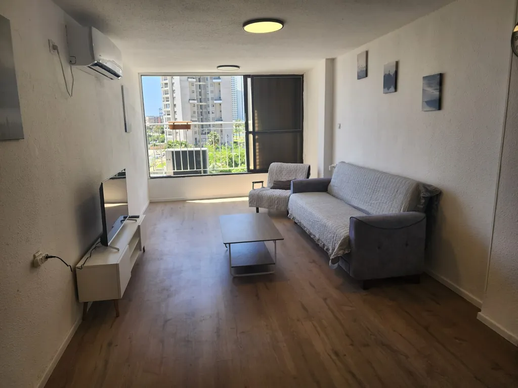 Комфортная трёхкомнатная квартира с видом на море на Анавиим — аренда посуточно в Бат-Ям