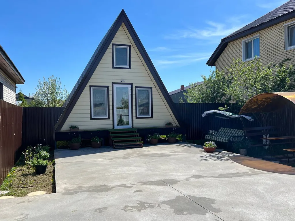 Уютный дом в стиле A-Frame