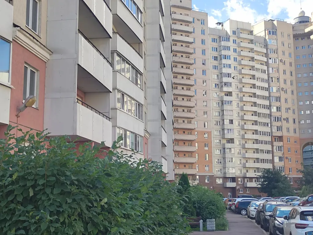 Квартира 1-комнатная квартира недалеко от метро Звёздная — Санкт-Петербург