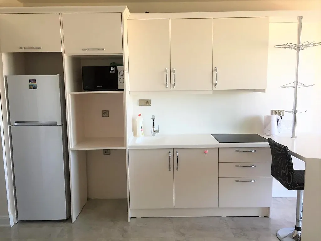 Просторная студия в 200 метрах до моря