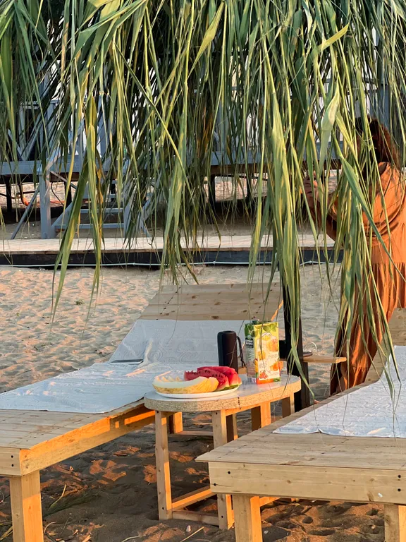 Домик на берегу моря